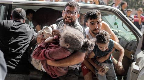 Filistin Sağlık Bakanlığı: Gazze’de hayatını kaybedenlerin sayısı 2 bin 215’e yükseldi